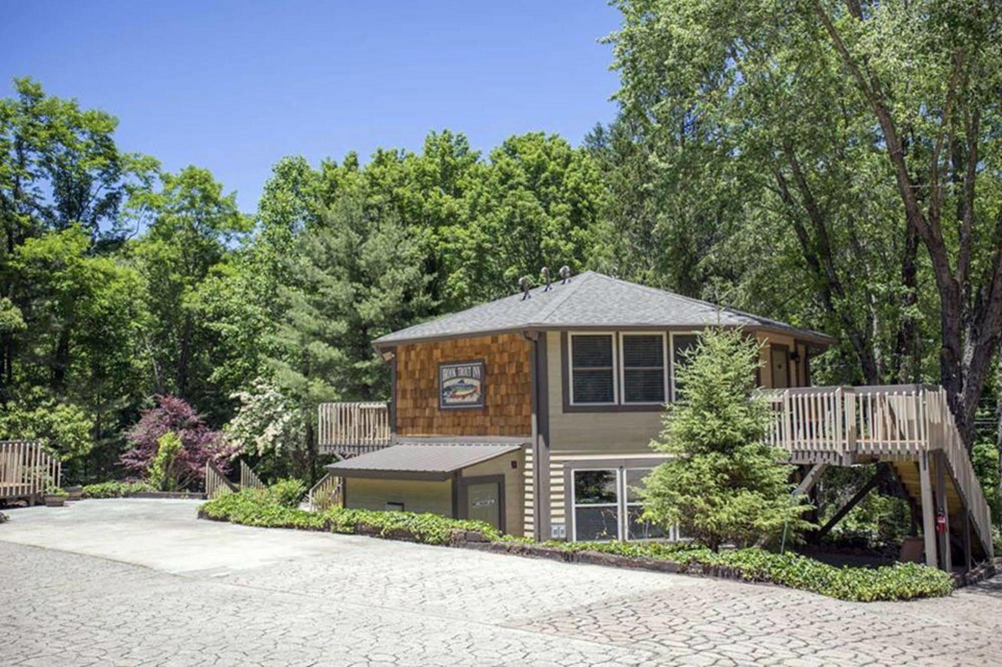 Brook Trout Inn Sapphire Dış mekan fotoğraf