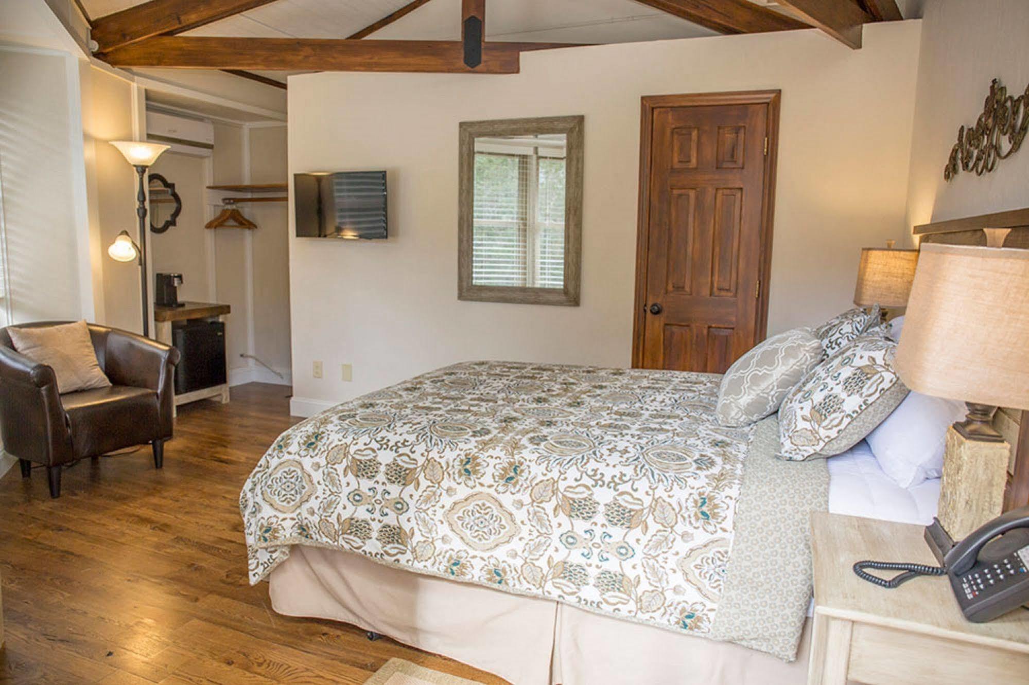 Brook Trout Inn Sapphire Dış mekan fotoğraf