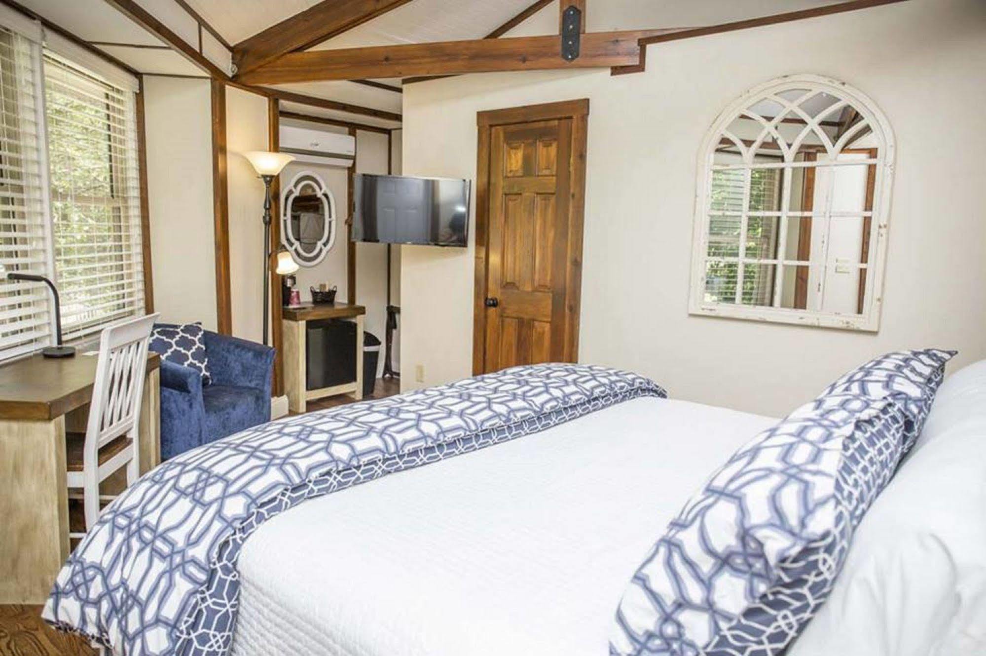 Brook Trout Inn Sapphire Dış mekan fotoğraf